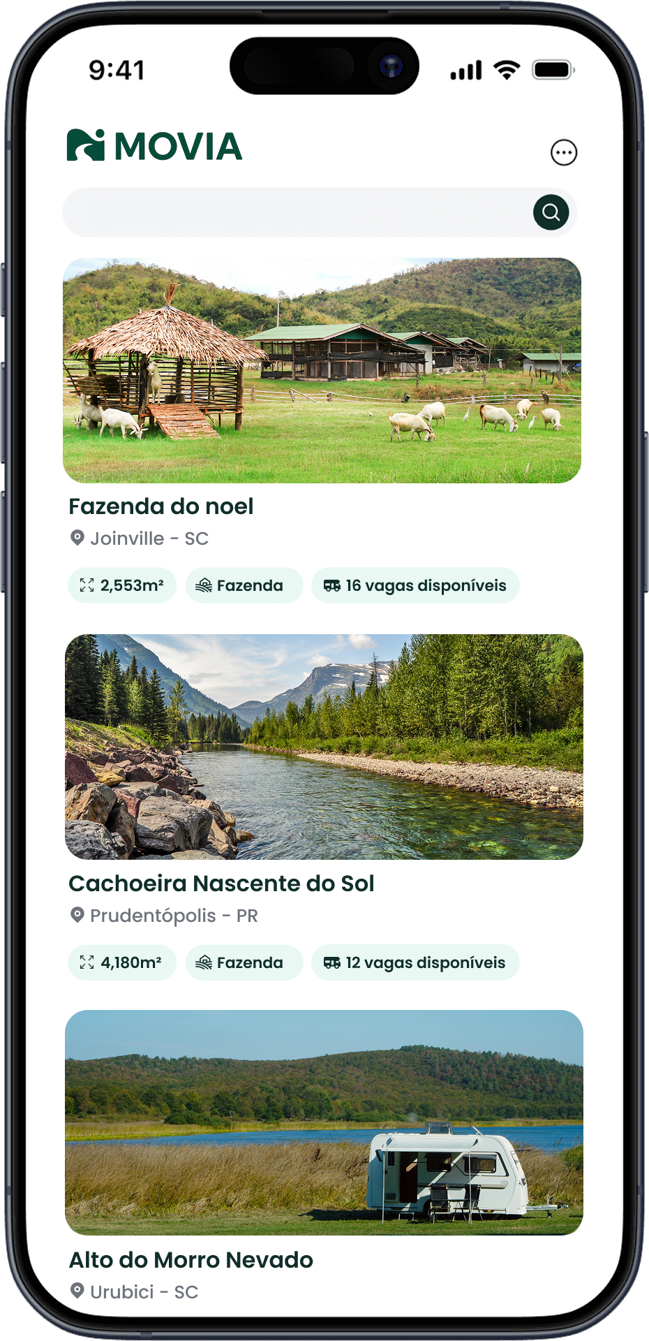 Smartphone na tela a visão do app Movia, exibindo 3 locais de destino